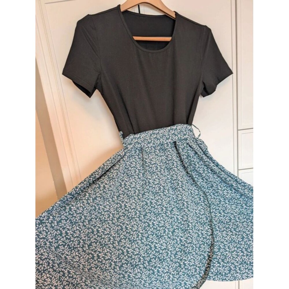 Black Short Sleeve Top With Green Floral Skirt